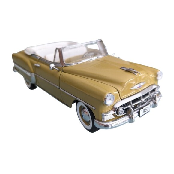 Sun Star 1953 Chevrolet Bel Air Convertible Die Cast Model Car Collectible 1:18 - Picture 1 of 12